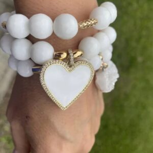 Juego en tonos blancos