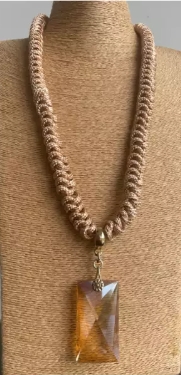 Collar en cordón cristal
